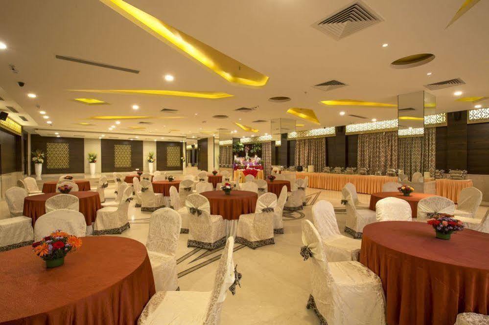 The President Hotel Hubballi-Dharwar Zewnętrze zdjęcie